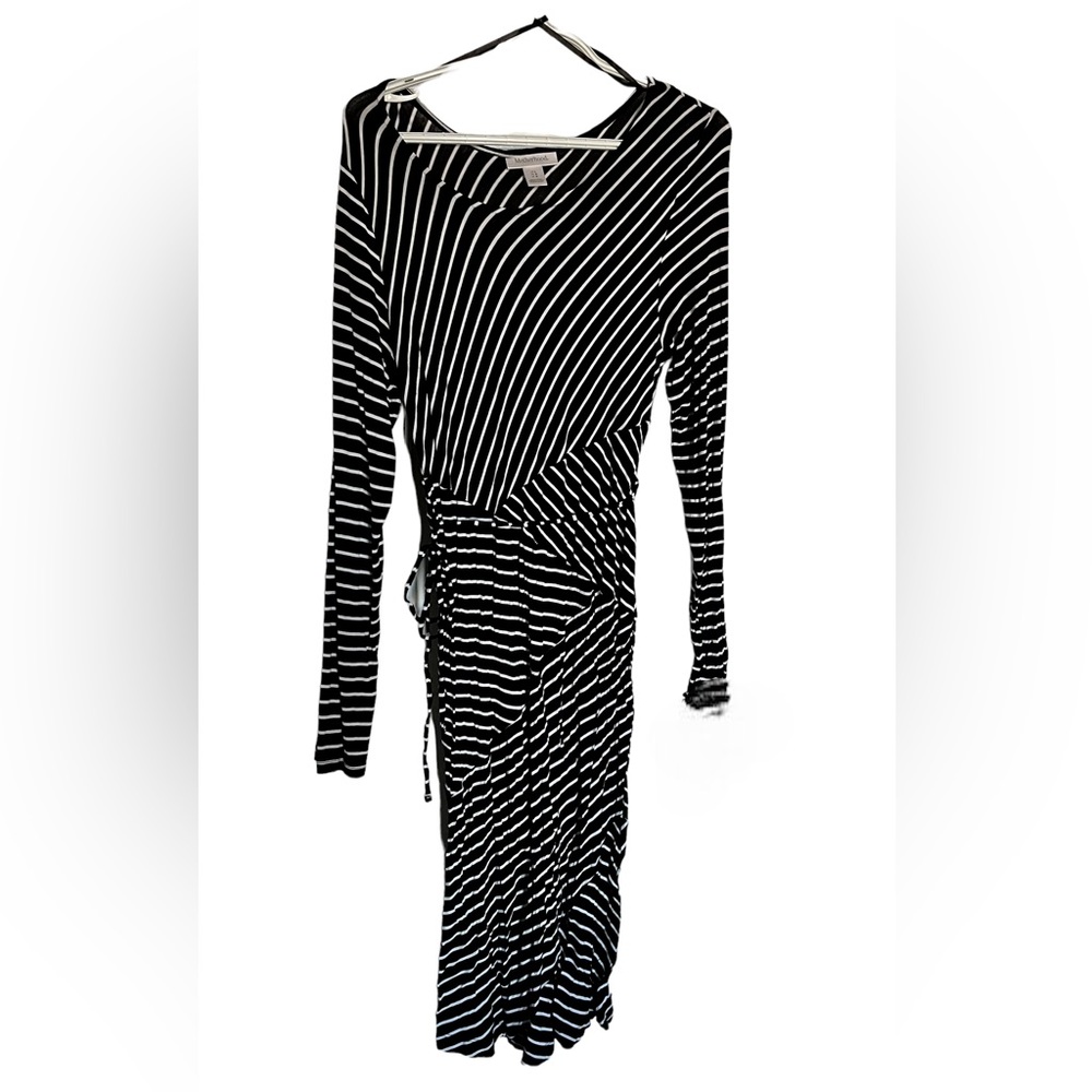 Fitted Maternity Dress!